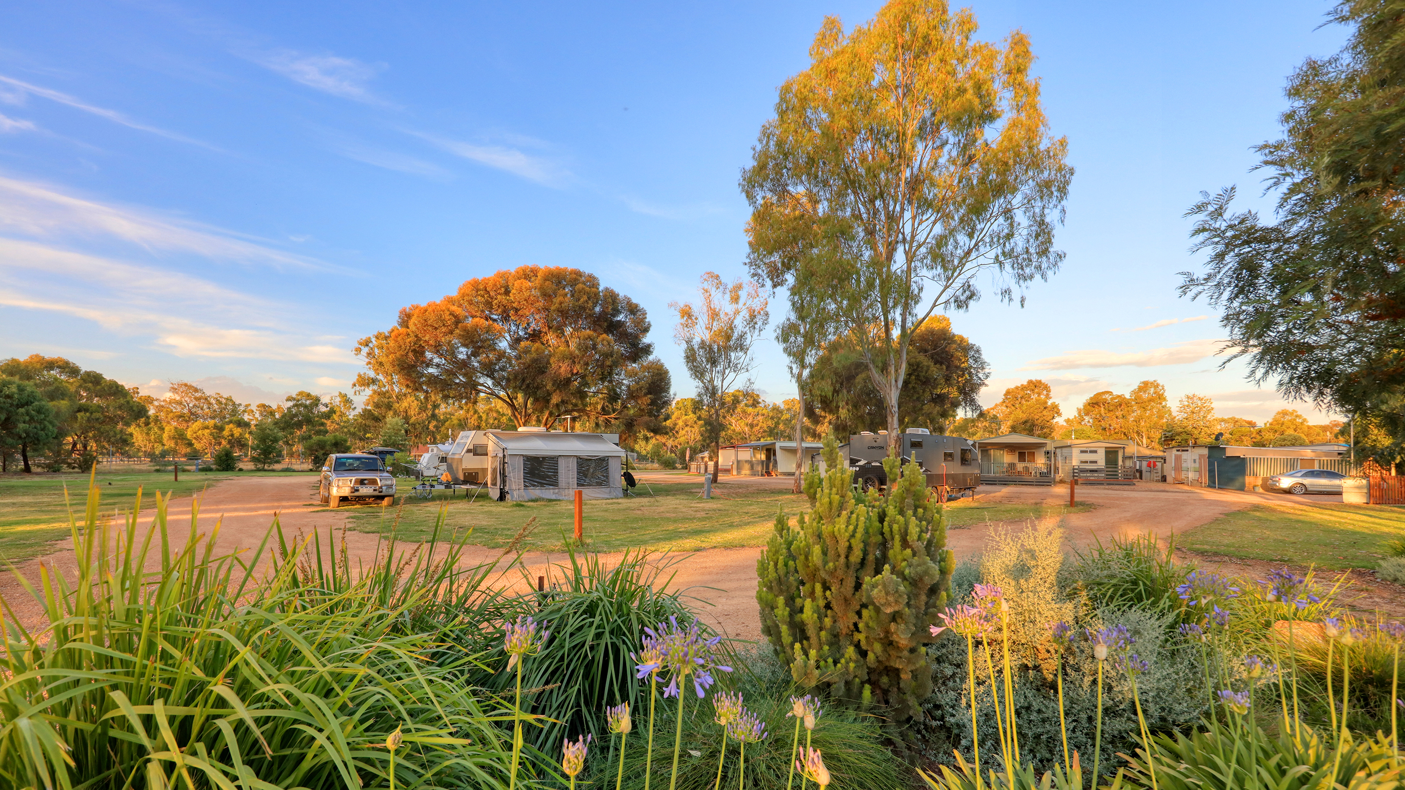 Yarrawonga Riverlands Tourist Park Powered Caravan, Motorhome and Camping Sites