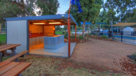 Yarrawonga Riverlands Tourist Park free BBQs