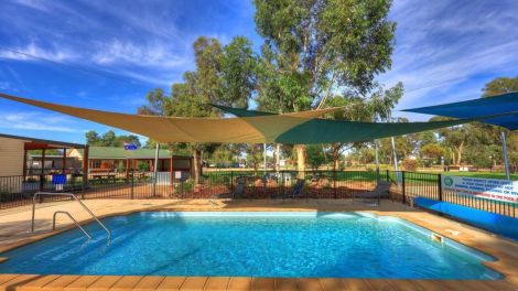 Yarrawonga Riverlands Tourist Park swimming pool